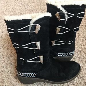 UGG Australia Women Toggle Elastic Sheepskin Boots